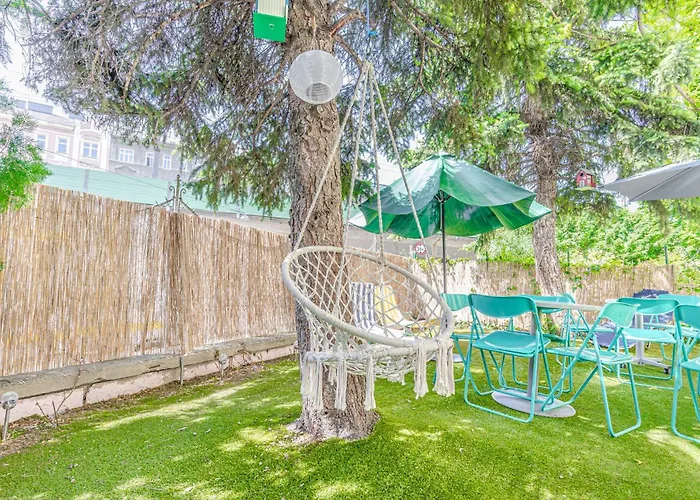 Charming 1Br Apartment With Garden Near Danube River Apartment